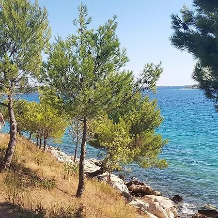 Apartment House In With Sea View, Terrace, Air Conditioning, Wi-fi Pakostane