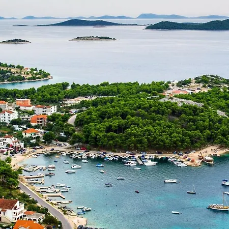 House In With Sea View, Terrace, Air Conditioning, Wi-fi شقة *