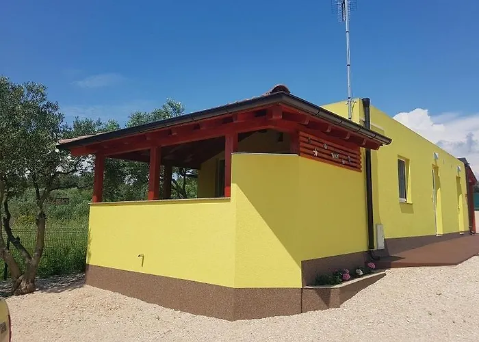 House In With Sea View, Terrace, Air Conditioning, Wi-fi Апартаменты Пакоштане